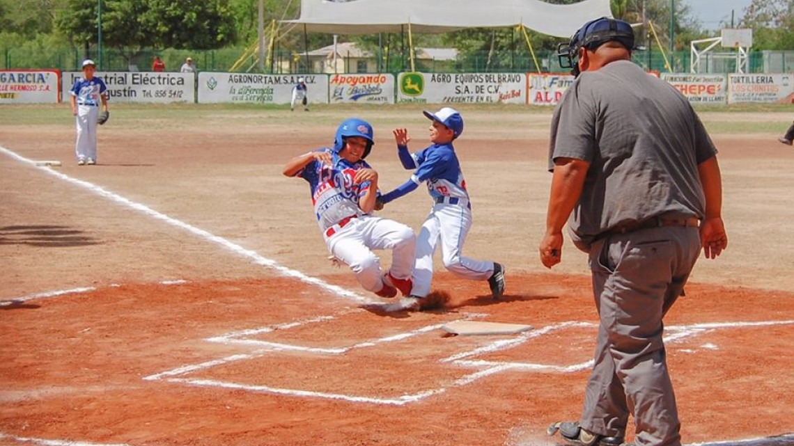Inauguran Torneo Distrital de Béisbol
