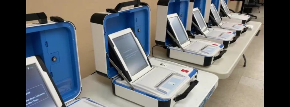 Condado Hidalgo prueba máquinas de votación híbridas