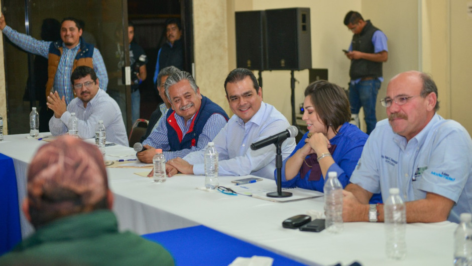 Más obra pública para generar nuevos empleos: Enrique Rivas