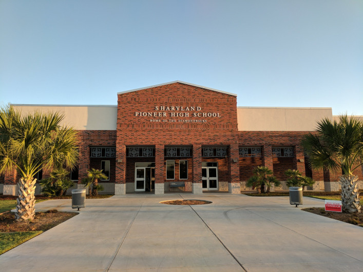 Falsa alarma de posible persona armada en Sharyland ISD