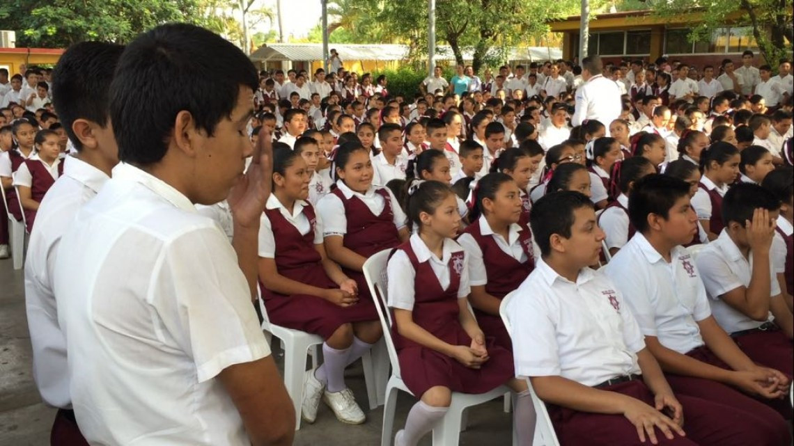Continúa programa de lentes a bajo costo promovido por DIF