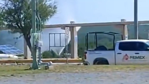 Cierran carretera Reynosa-Monterrey por fuga de gas en estación Caracol