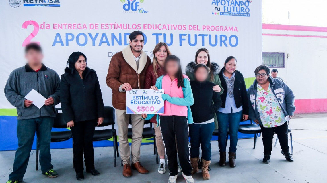 DIF beneficia a 233 menores con "Apoyando tu futuro"