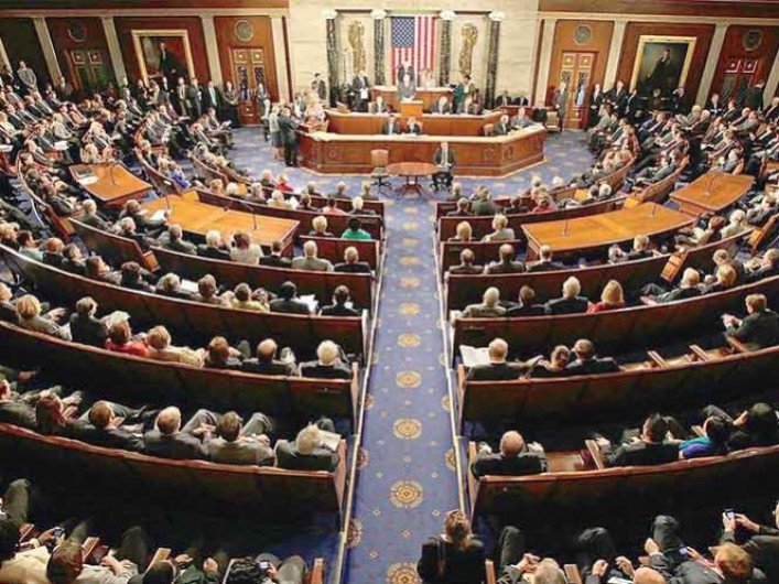 Donald Trump regaña a legisladores