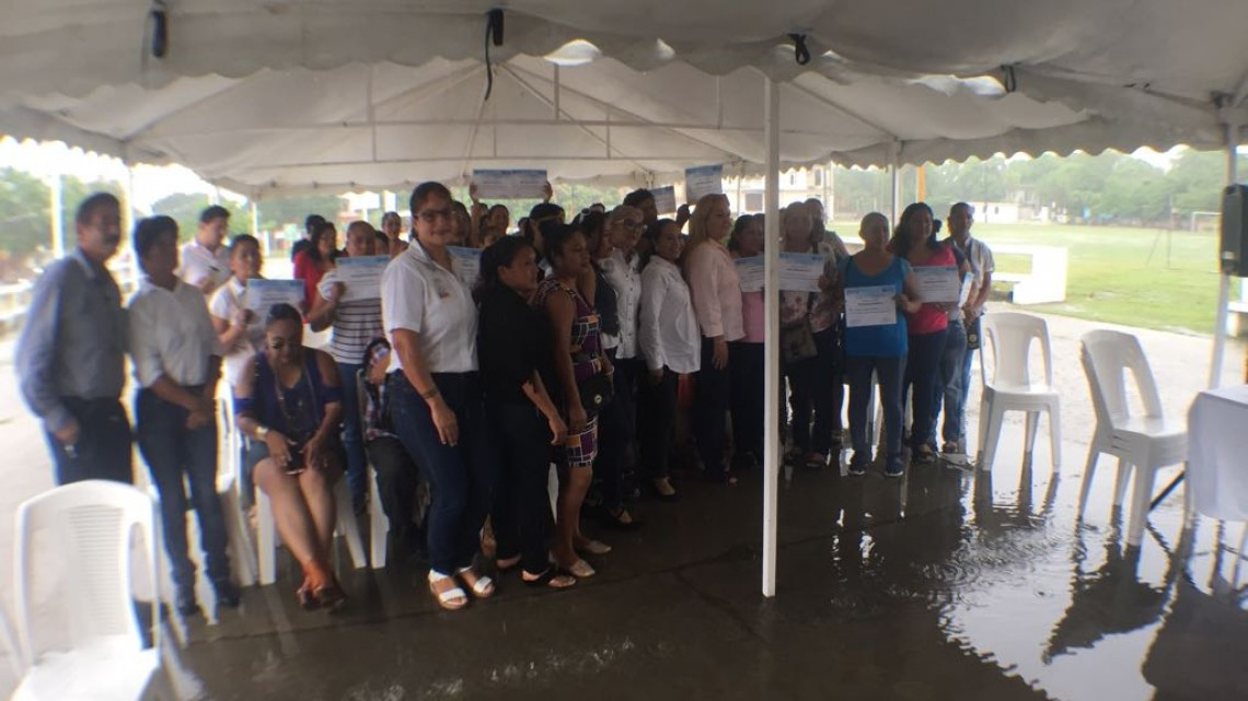 Capacitan a mujeres de Altamira en elaboración de productos