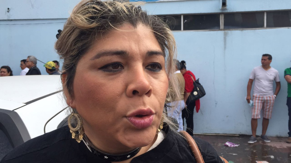 De ineptos e ignorantes tachan a burócratas de oficina fiscal