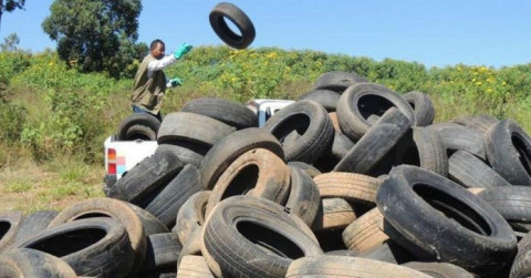 Exhortan a ciudadanía a disponer correctamente de llantas inservibles