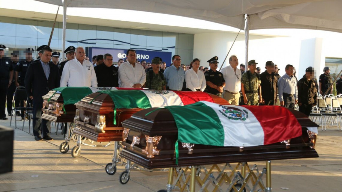 Policías caídos durante labor en el Cedes de Victoria son despedidos con honores 