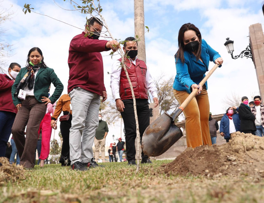 Alcaldesa Carmen Lilia busca proteger el entorno para un mejor Nuevo Laredo