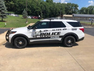 Dos muertos tras choque en Alton