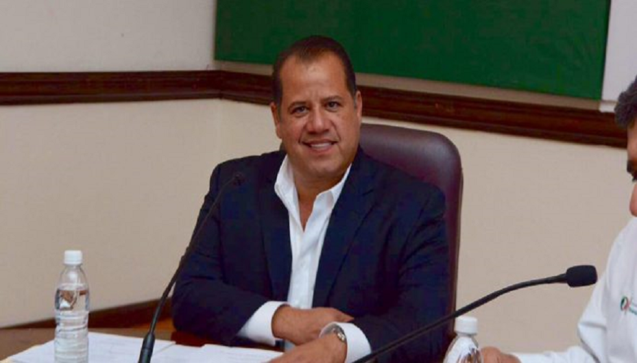 Alumnos de escuelas rurales reciben mochilas como apoyo 