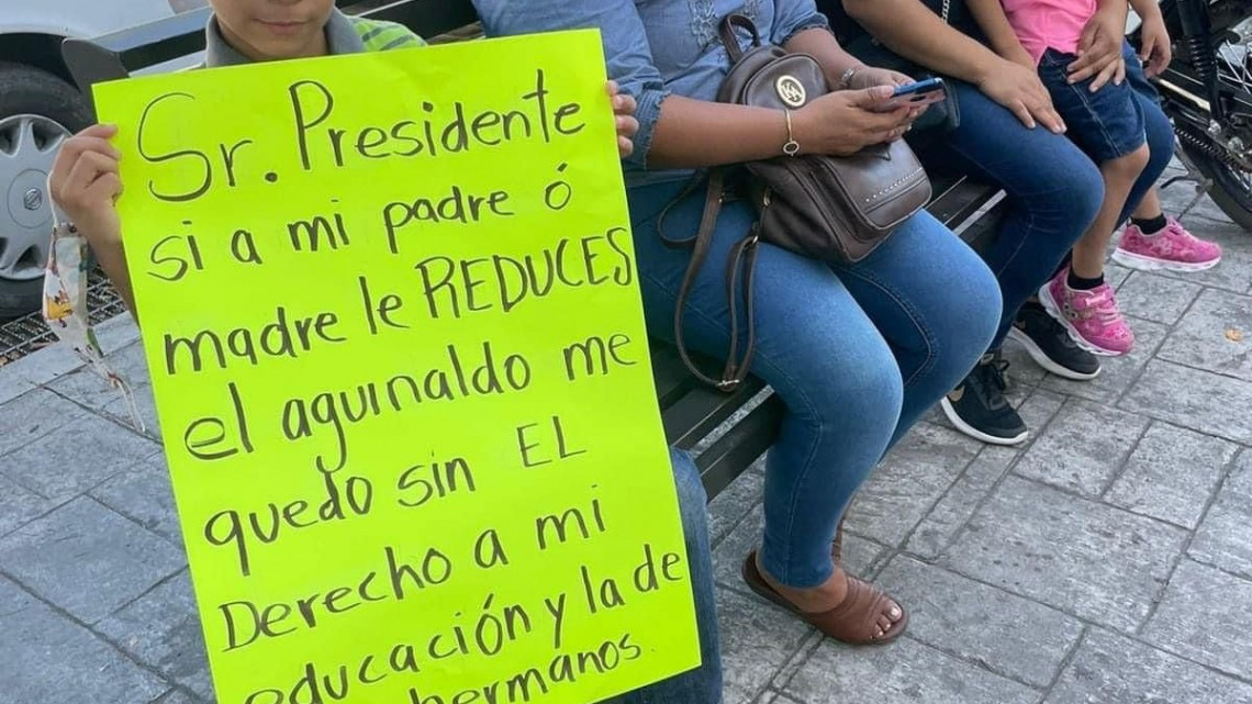 Acusa sindicato a municipio de desviar dinero de aguinaldo para pagos de funcionarios de primer nivel 