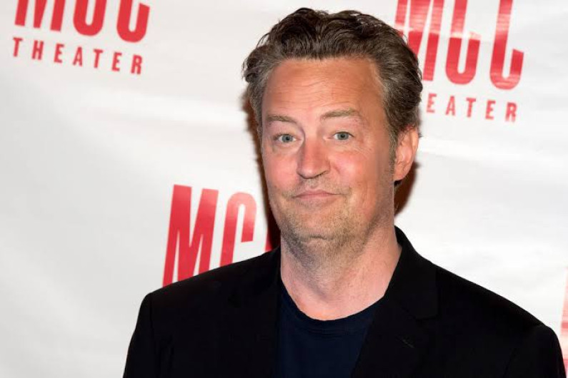 Muere Matthew Perry, actor que dio vida a Chandler Bings en ‘Friends’, a los 54 años
