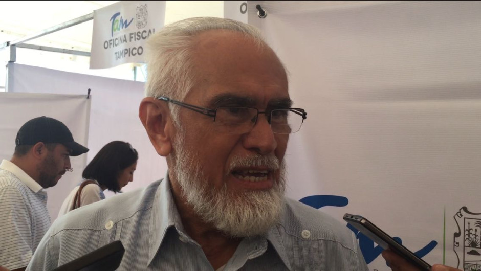 No hay placas metálicas para taxis en Oficina Fiscal