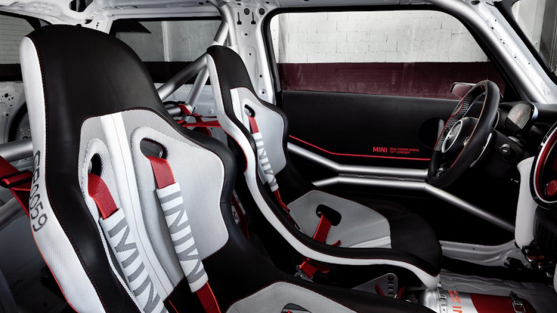 Crean Mini Cooper para pista de carreras