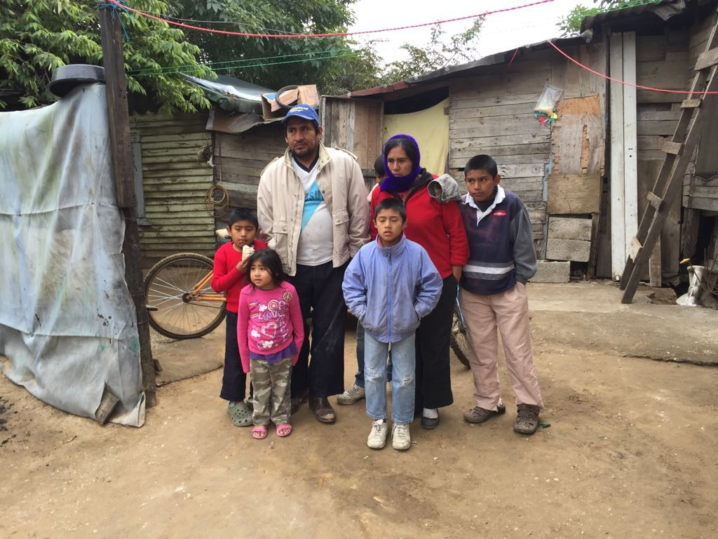 Sufren familias de escasos recursos por bajas temperaturas