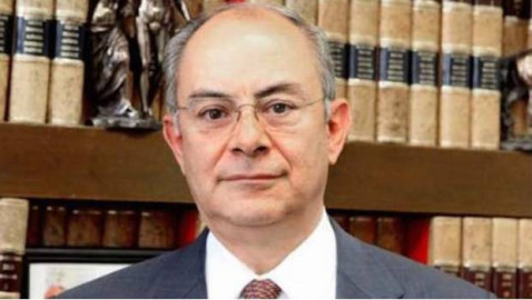 Asesor de tesis de EPN se registra como aspirante a la Fepade