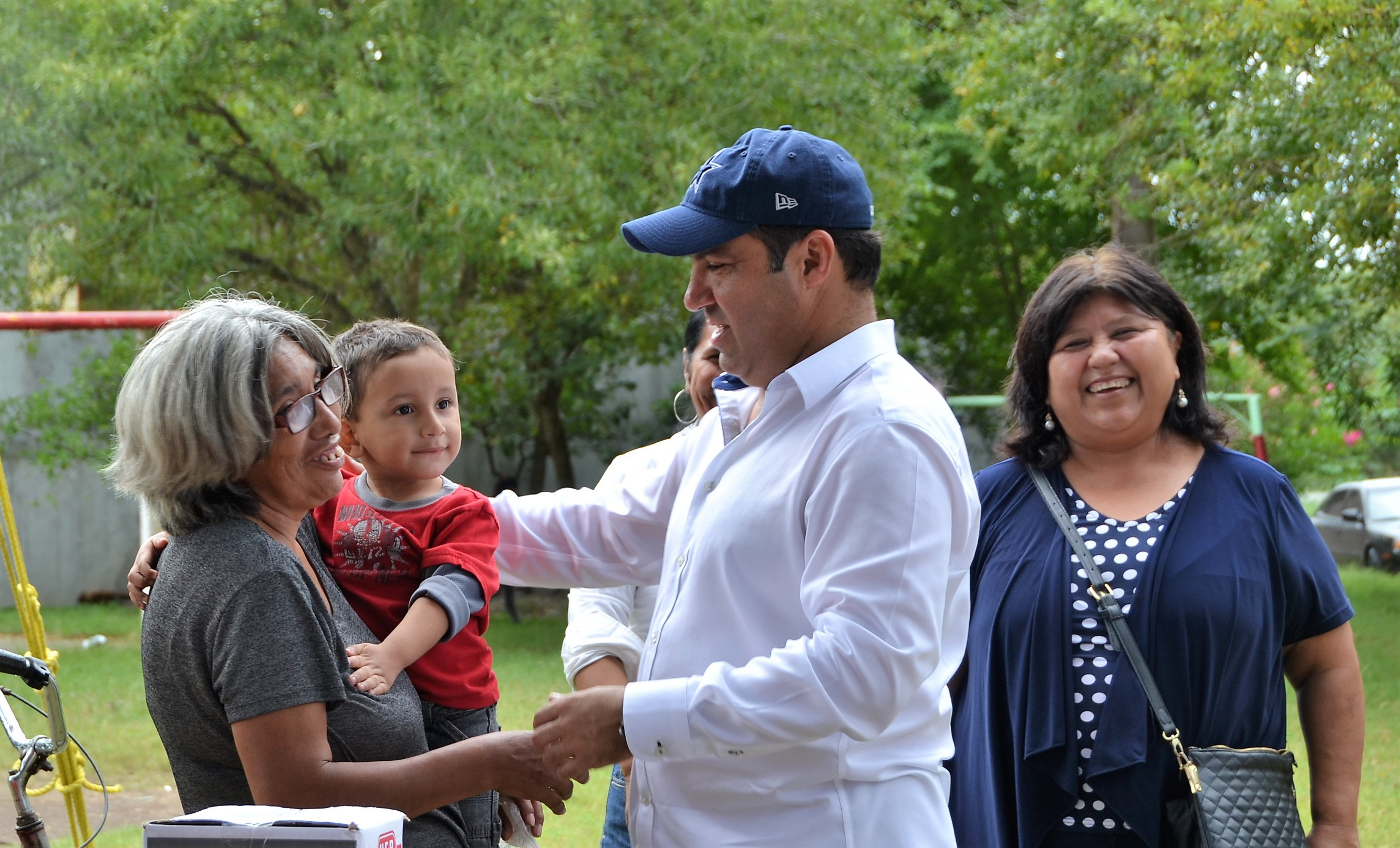 Con brigadas Asistenciales mantiene Carlos García cercanía con los matamorenses