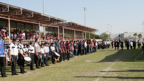 Inauguran Primer Concurso Municipal de Bandas de Guerra