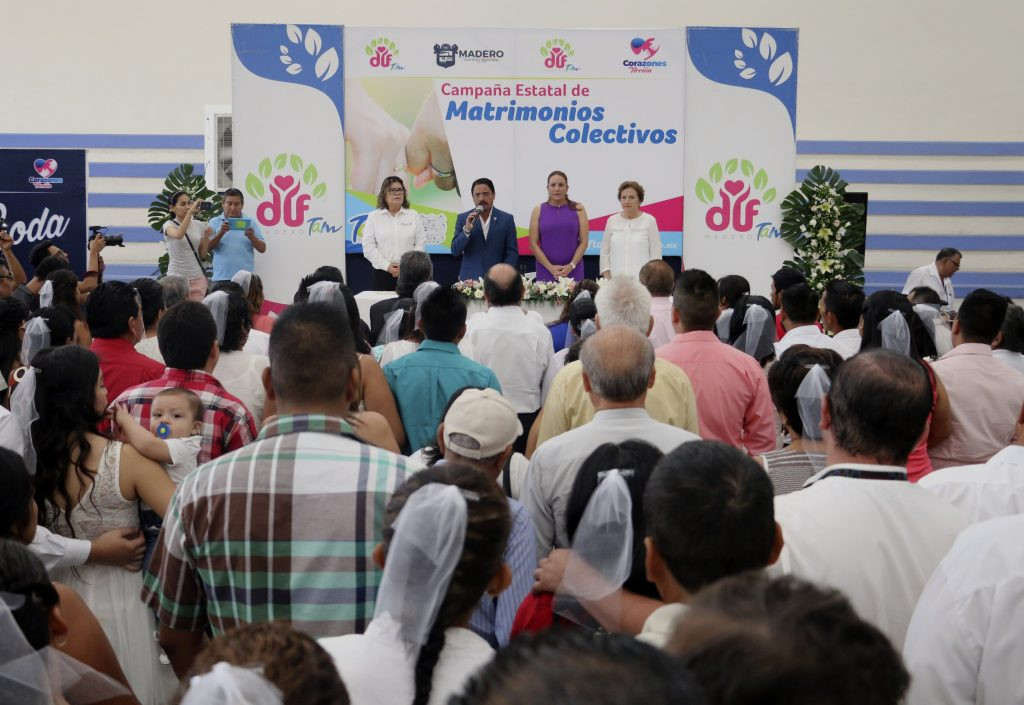 Realiza DIF Madero matrimonios colectivos