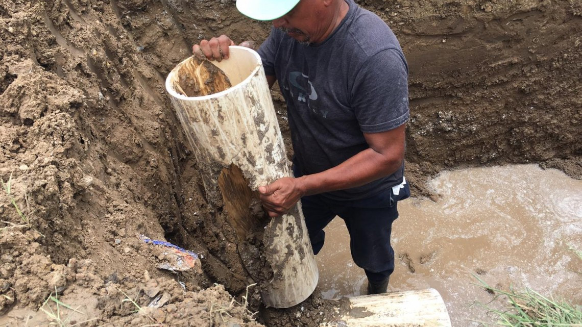 Culminan COMAPA reparación de tubería de 10 pulgadas