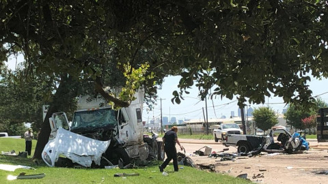 Accidente en el noroeste de Dallas deja al menos 2 muertos 