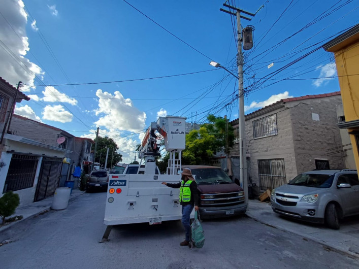 Mejora Gobierno de Reynosa alumbrado público en la colonia La Cima
