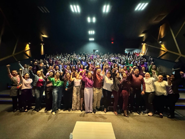 Realiza SGG conferencia ‘El reto de las mujeres en el ámbito público’