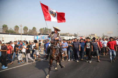Lima protesta contra aumento en peaje