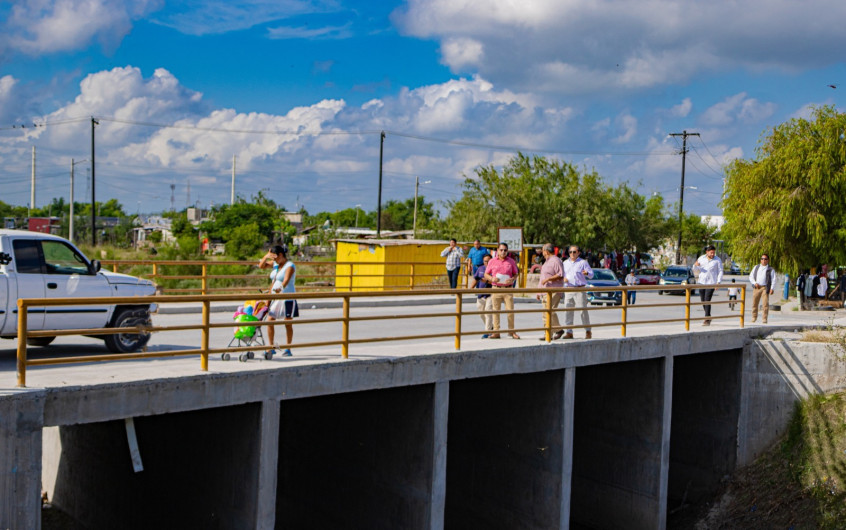 Construye Gobierno de Matamoros puente vehicular en la colonia Derechos Humanos; sustituye viejo acceso peatonal 