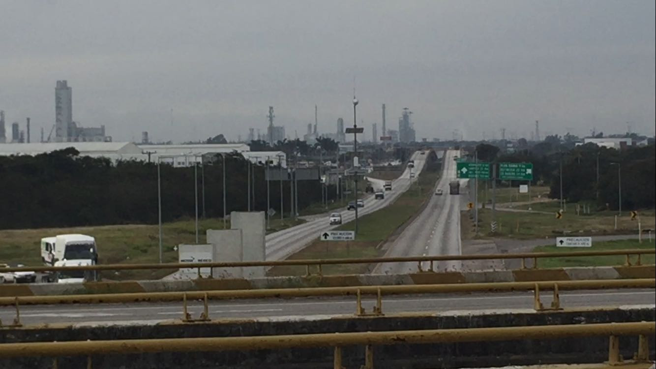 Exhortan diputados a API a rehabilitación de avenida