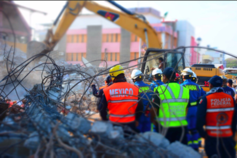 EPN evalúa con su gabinete acciones y afectaciones por sismo
