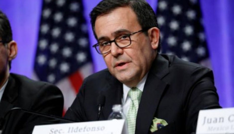 México participe en tres tratados de libre comercio