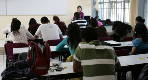 Adecuan bodega para impartir clases