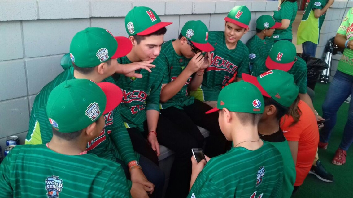 Festejan a la Treviño Kelly en HEB Park