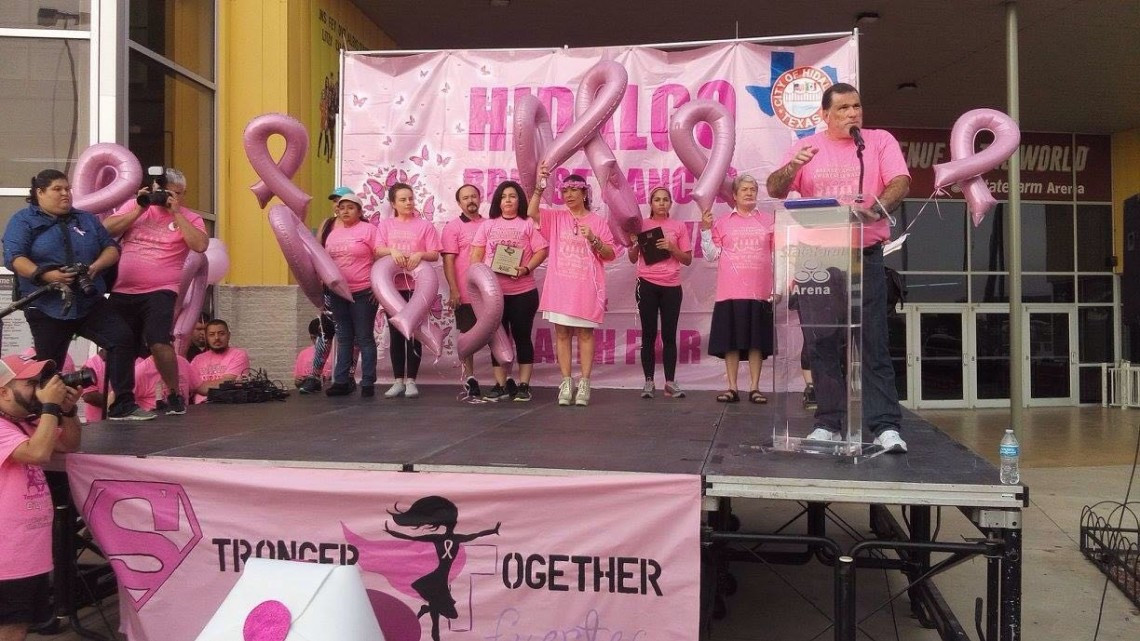 Realizan caminata "We're Stronger Together''