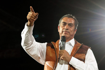 Si AMLO renuncia a prerrogativas, me sumo a su campaña: `El Bronco´