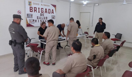 Reciben lentes PPLS del CEDES Altamira