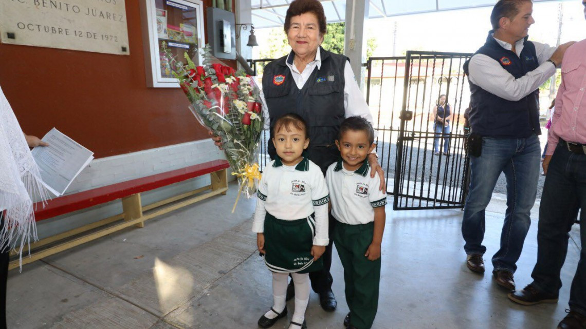 Construyen de Comedor Escolar en jardín de niños Benito Juárez 