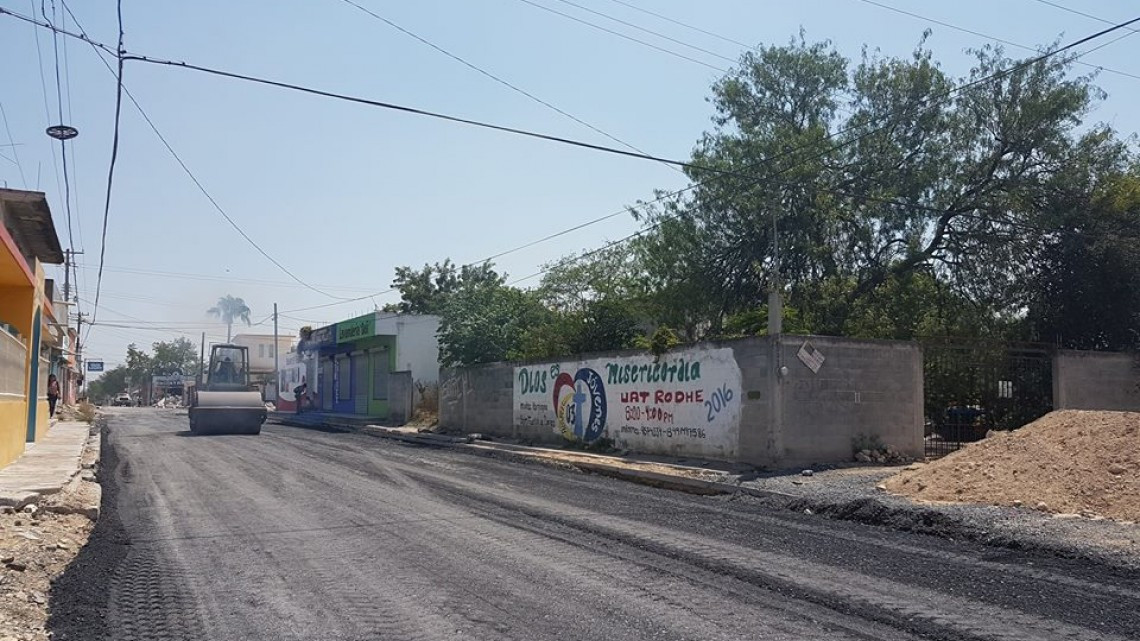 Programa de obras beneficia con pavimentación hidráulica