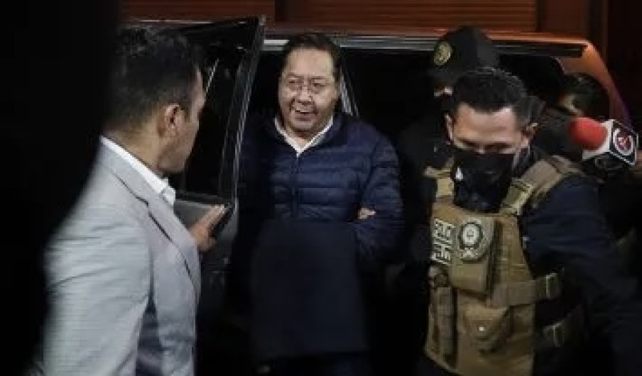 El expresidente boliviano Luis Arce ingresa a prisión preventiva