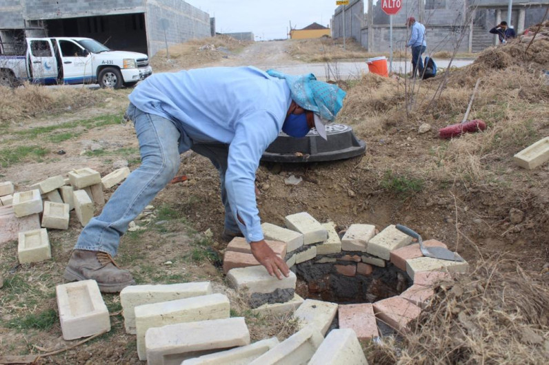 Trabaja Comapa en el cuidado de líneas de drenaje