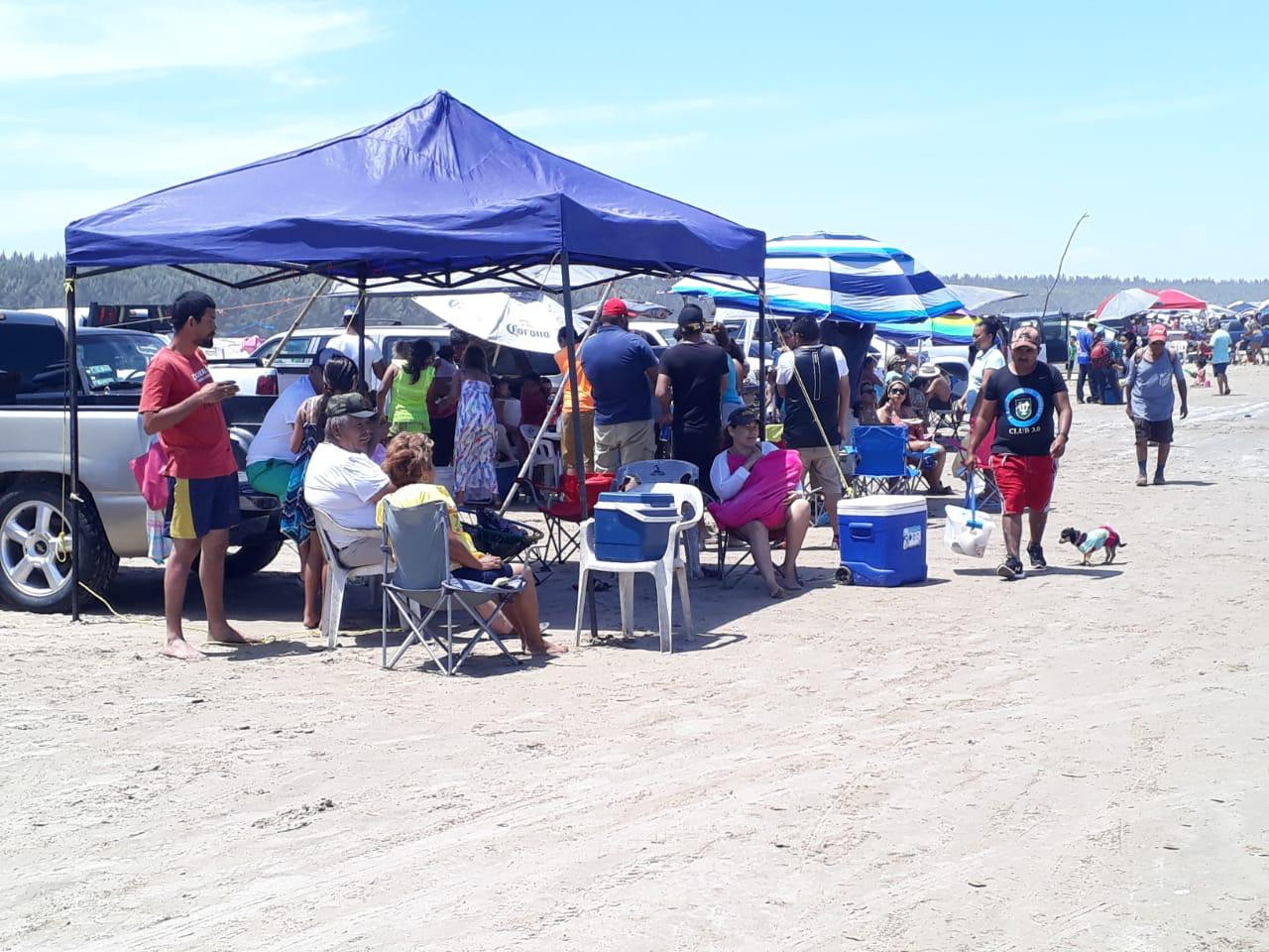 Saldo blanco en playa Tesoro durante primera semana vacacional